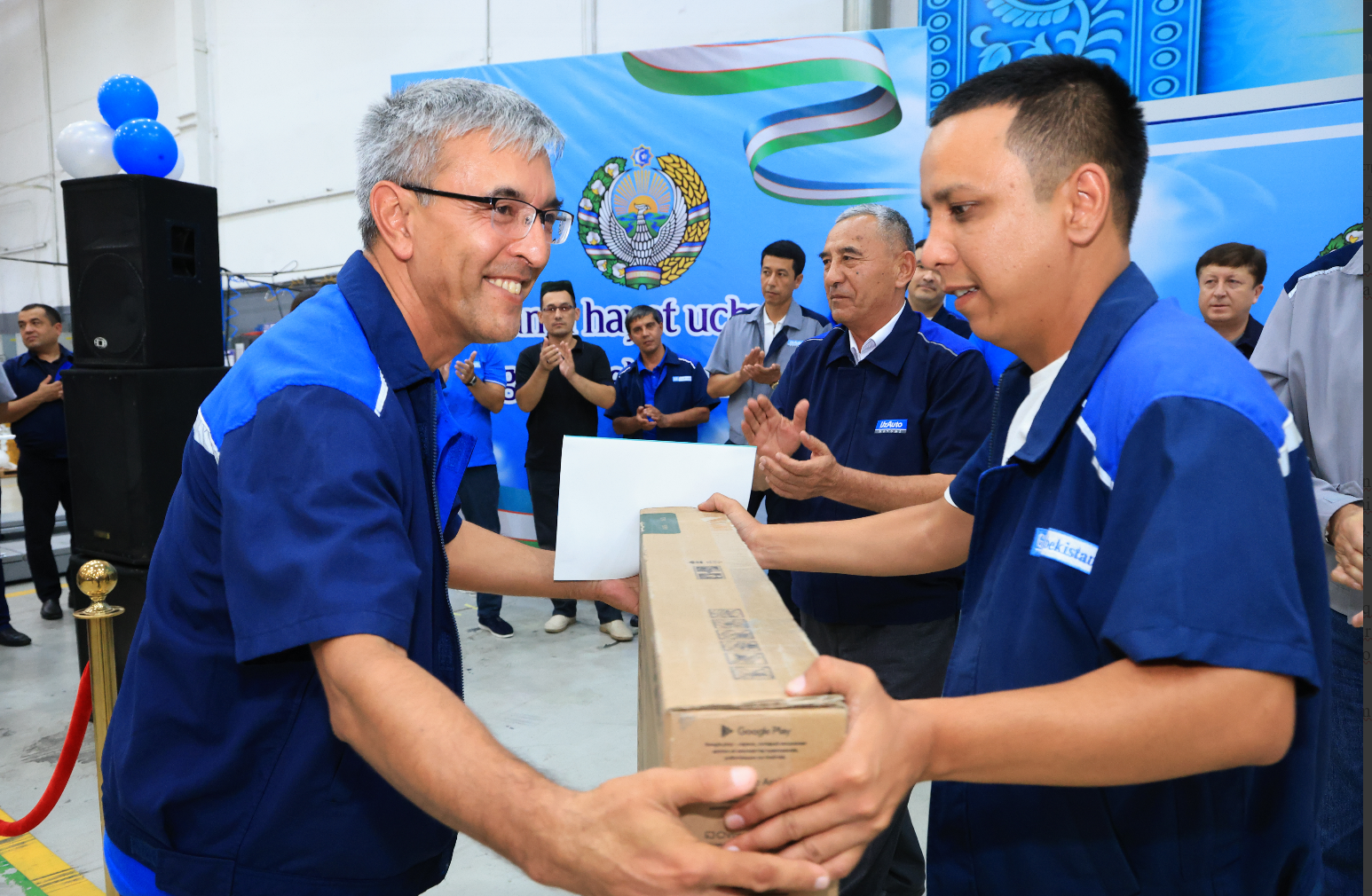 UzAuto Motors поздравил сотрудников с Днем независимости Узбекистана!