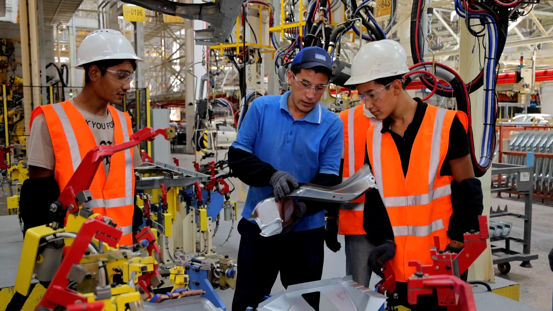 UZAUTO MOTORS’DA ISHLAB CHIQARISH AMALIYOTI – YOSH VA IQTIDORLI TALABALAR UCHUN YANGI IMKONIYATLAR ESHIGI